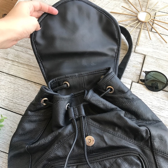 Alpine Swiss Genuine Leather Backpack - Picture 3 of 5